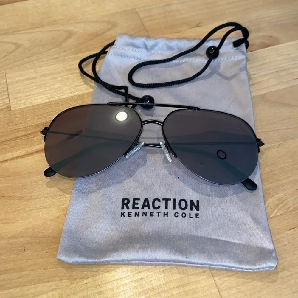 KENNETH COLE REACTION Pilot Men's Sunglasses
